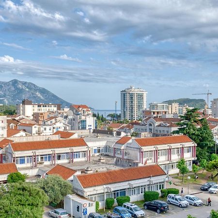 Azure Apartments بودفا المظهر الخارجي الصورة