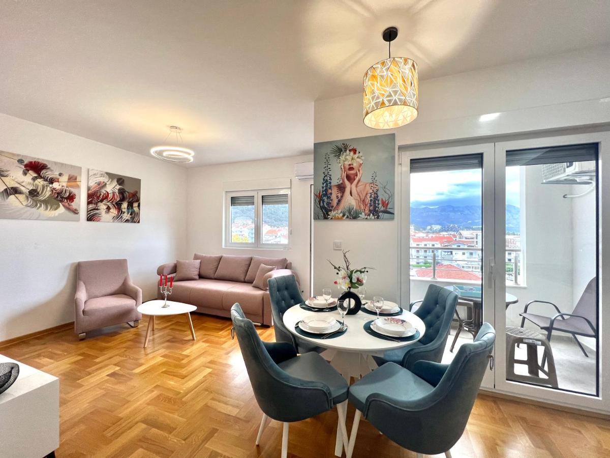 Azure Apartments بودفا المظهر الخارجي الصورة