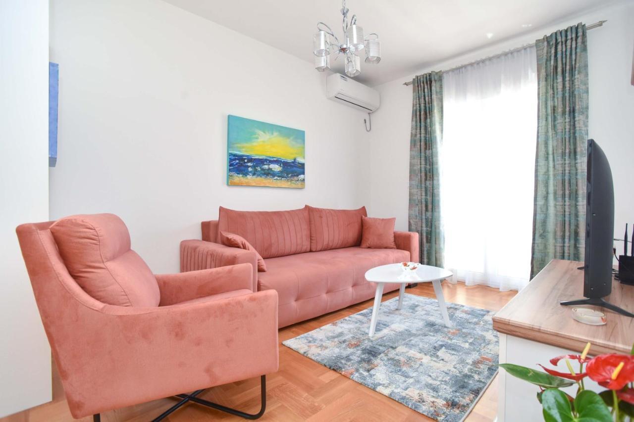 Azure Apartments بودفا المظهر الخارجي الصورة
