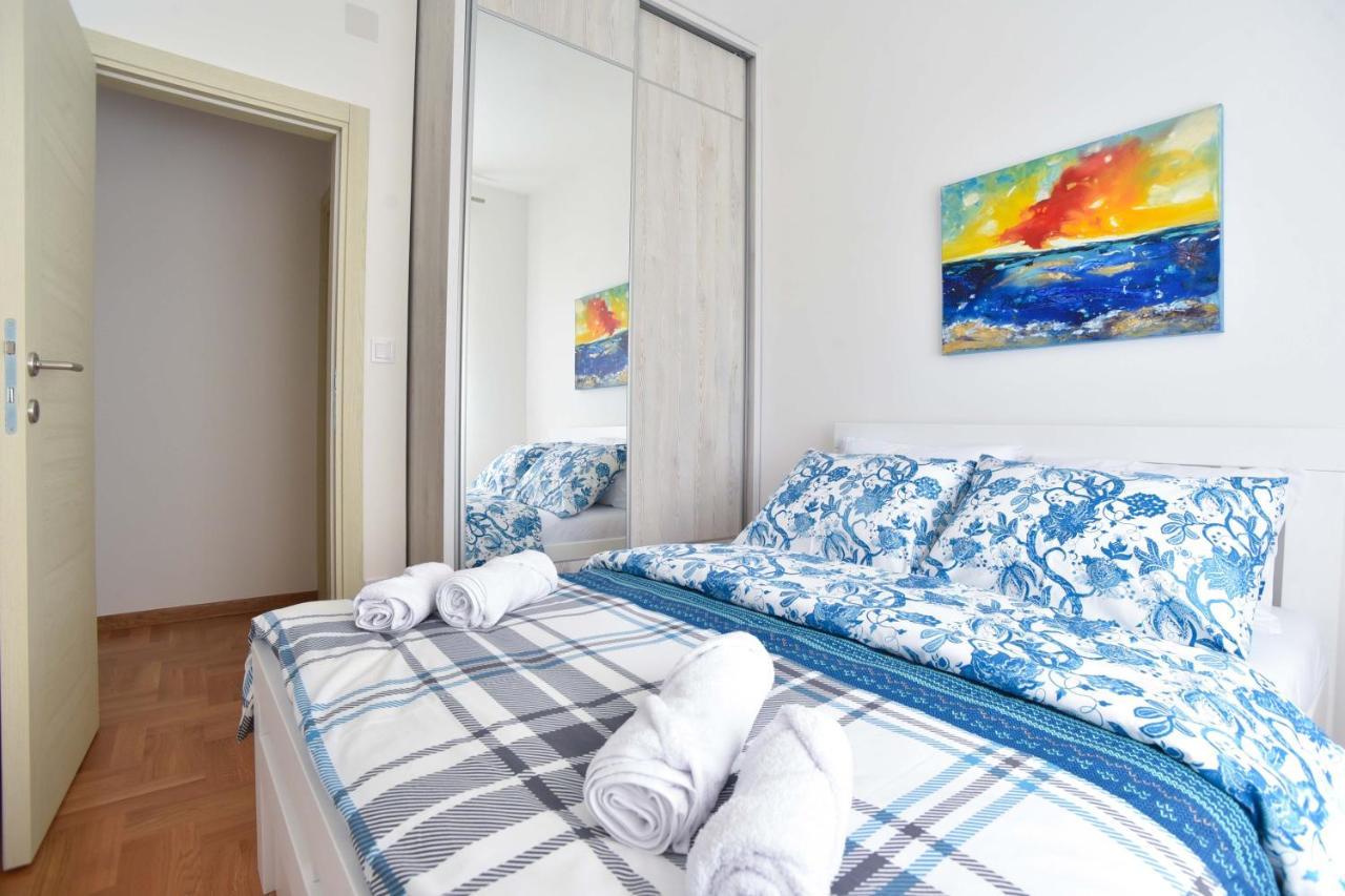 Azure Apartments بودفا المظهر الخارجي الصورة