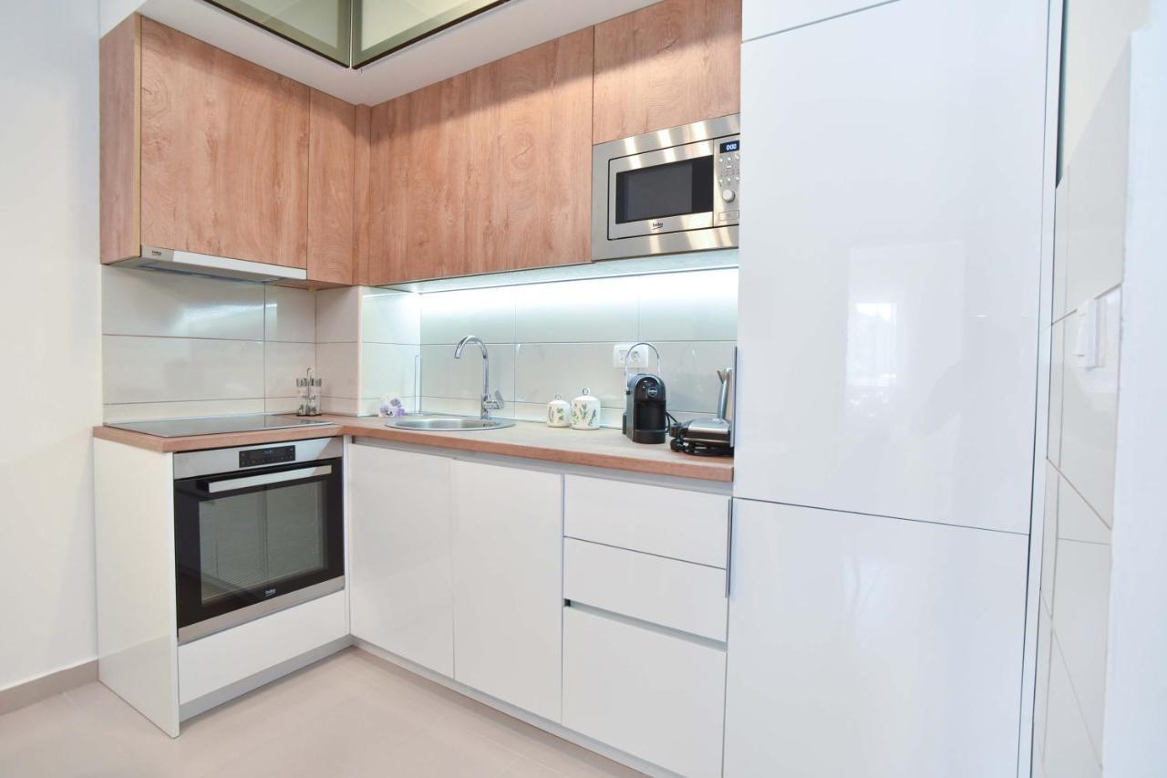 Azure Apartments بودفا المظهر الخارجي الصورة