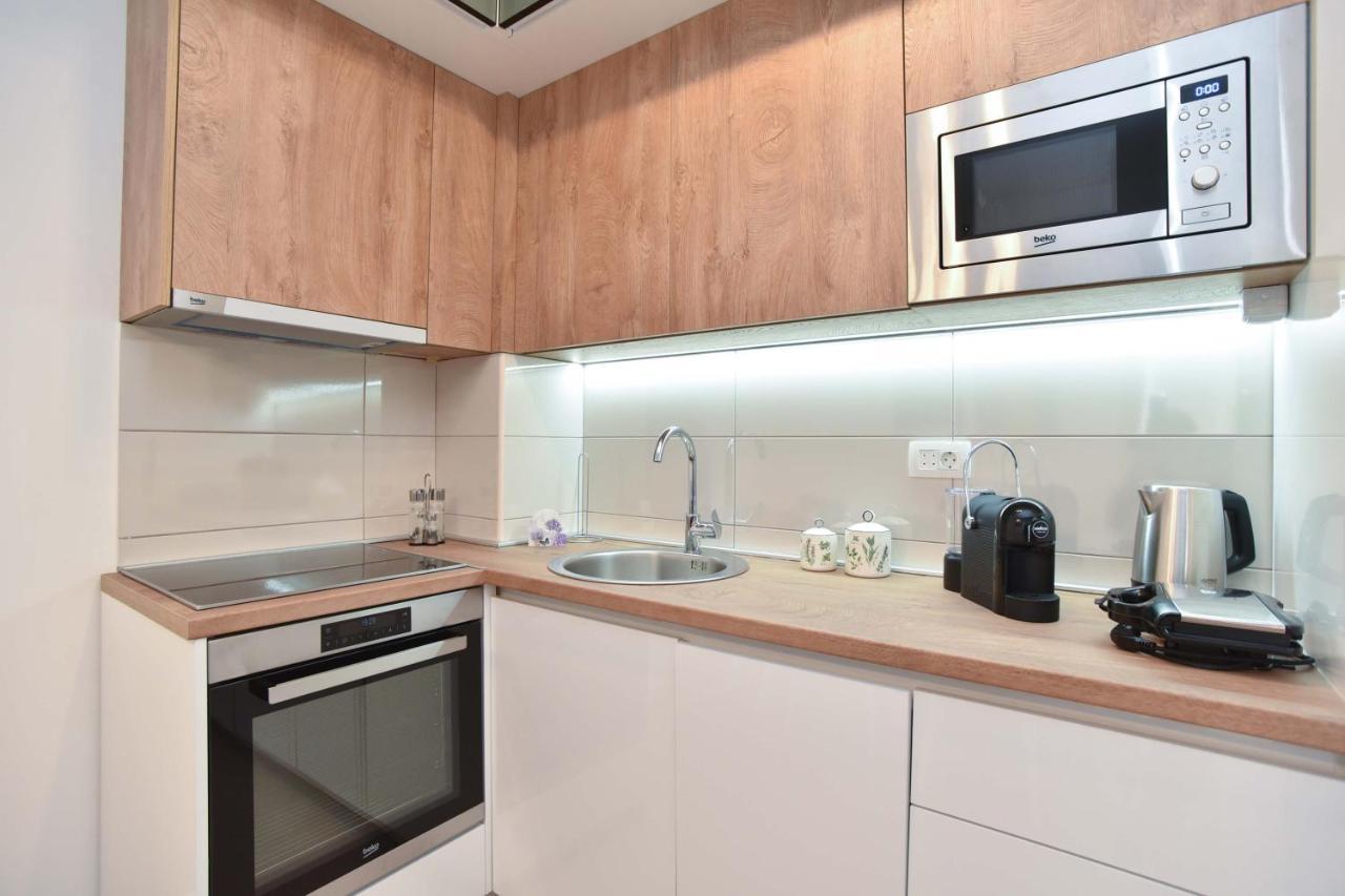Azure Apartments بودفا المظهر الخارجي الصورة