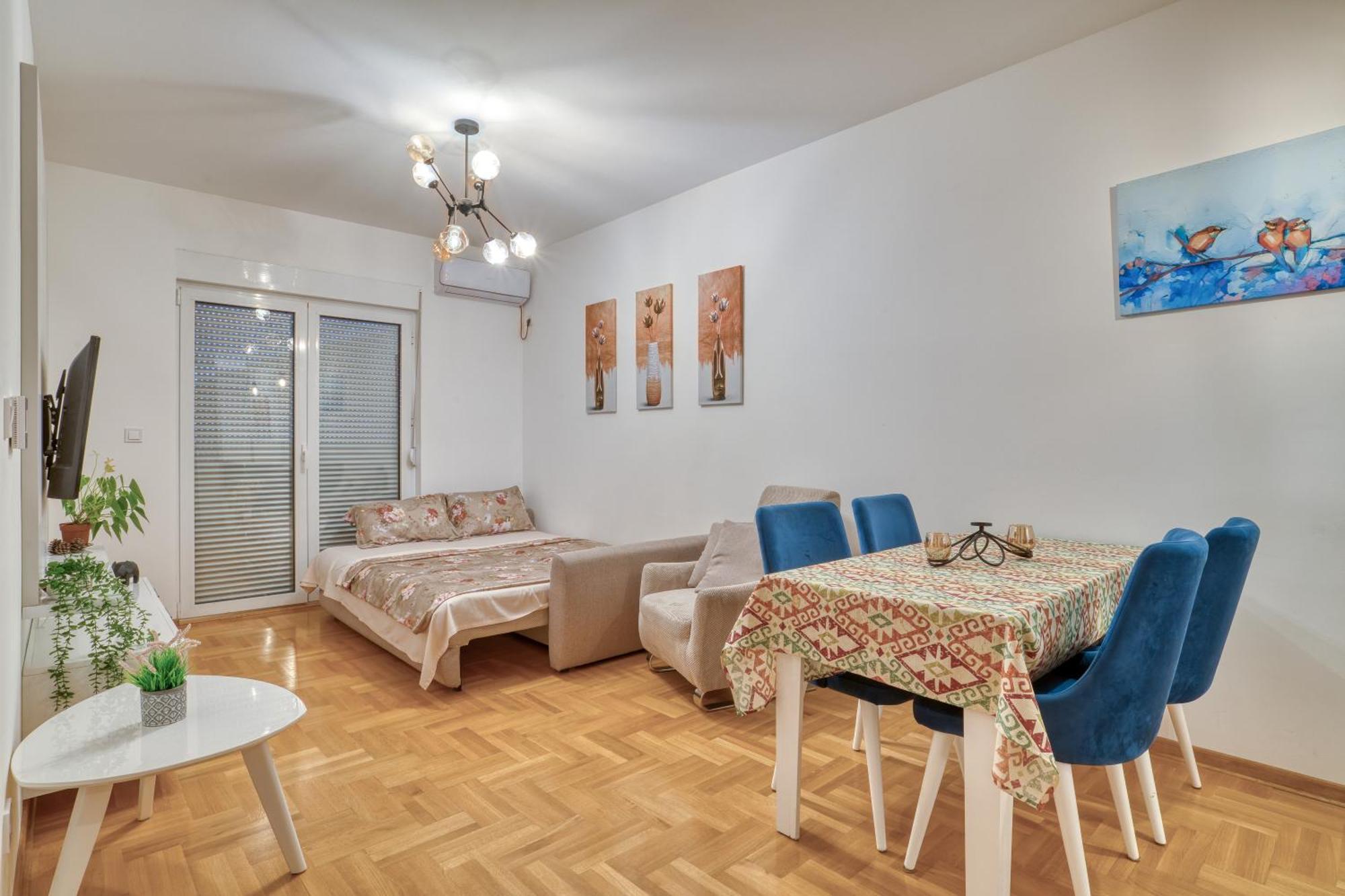 Azure Apartments بودفا المظهر الخارجي الصورة
