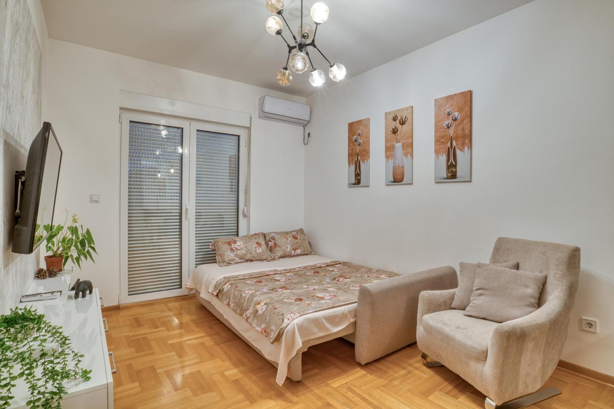 Azure Apartments بودفا المظهر الخارجي الصورة