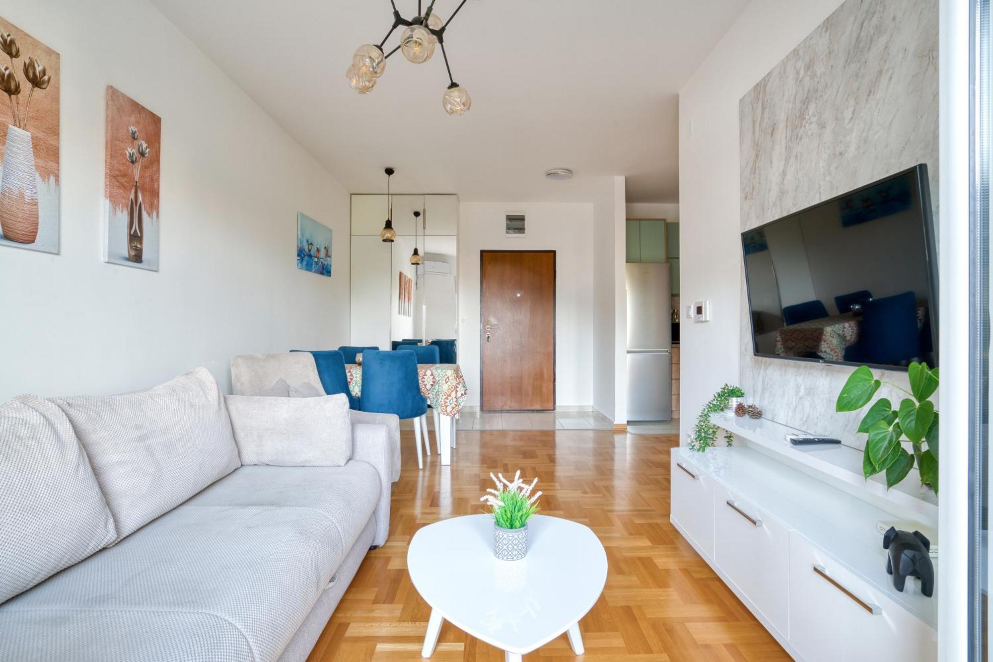 Azure Apartments بودفا المظهر الخارجي الصورة