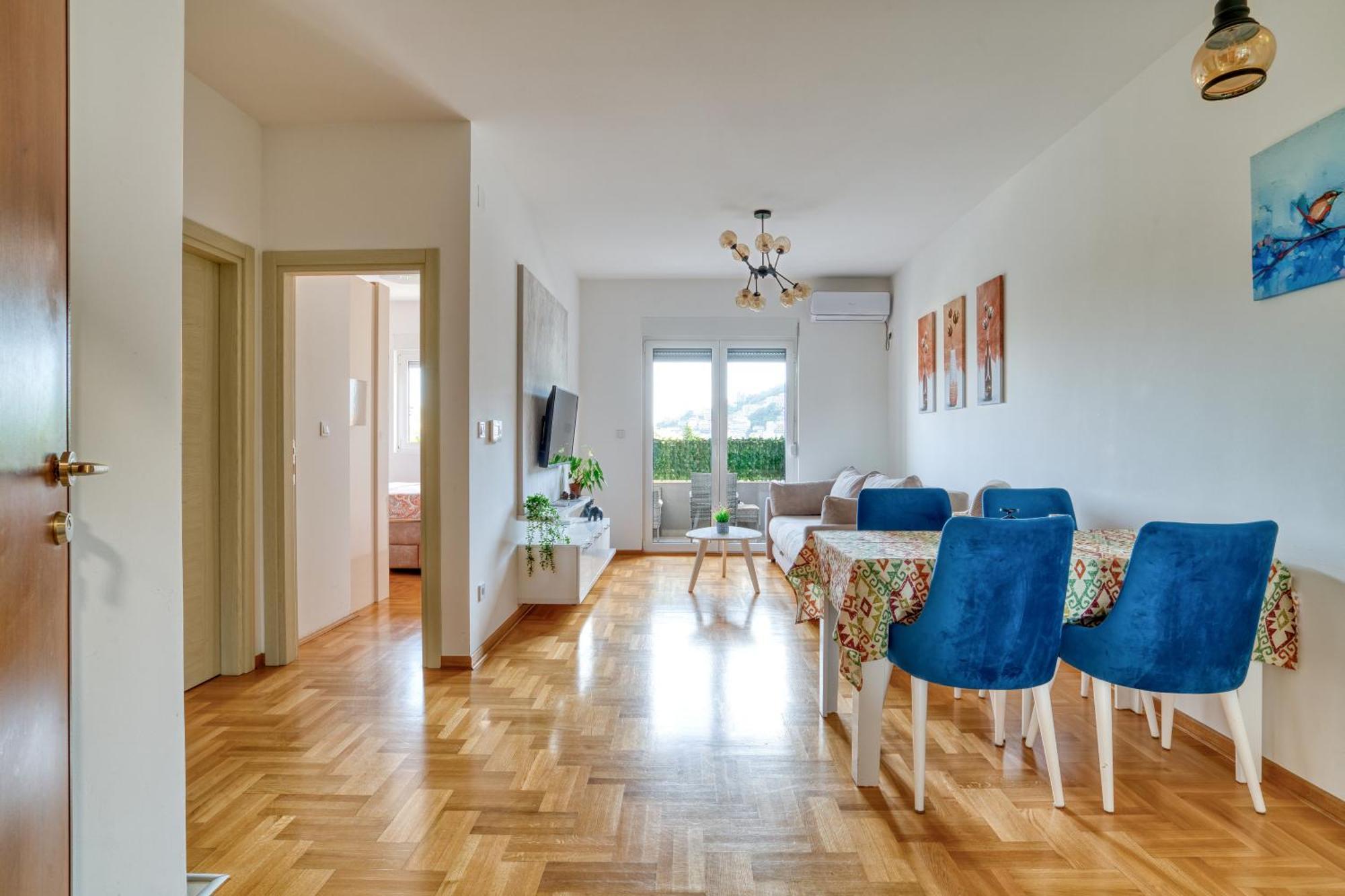 Azure Apartments بودفا المظهر الخارجي الصورة